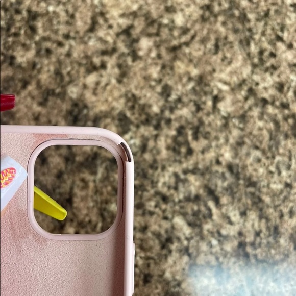 Iphone 12 phone case - Picture 4 of 7